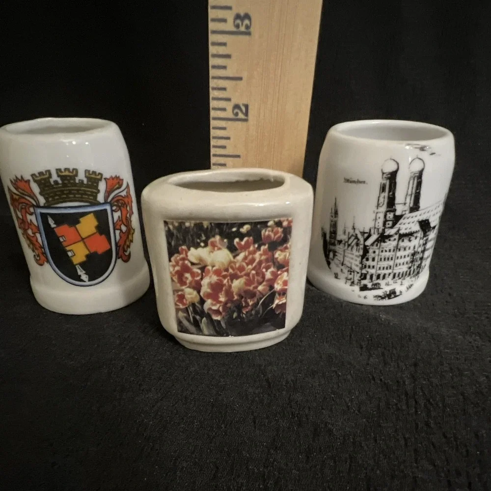 Vintage Miniature Beer Steins Mugs Lot Munchen Munich & Coat Of arms & Vase 3 Pc